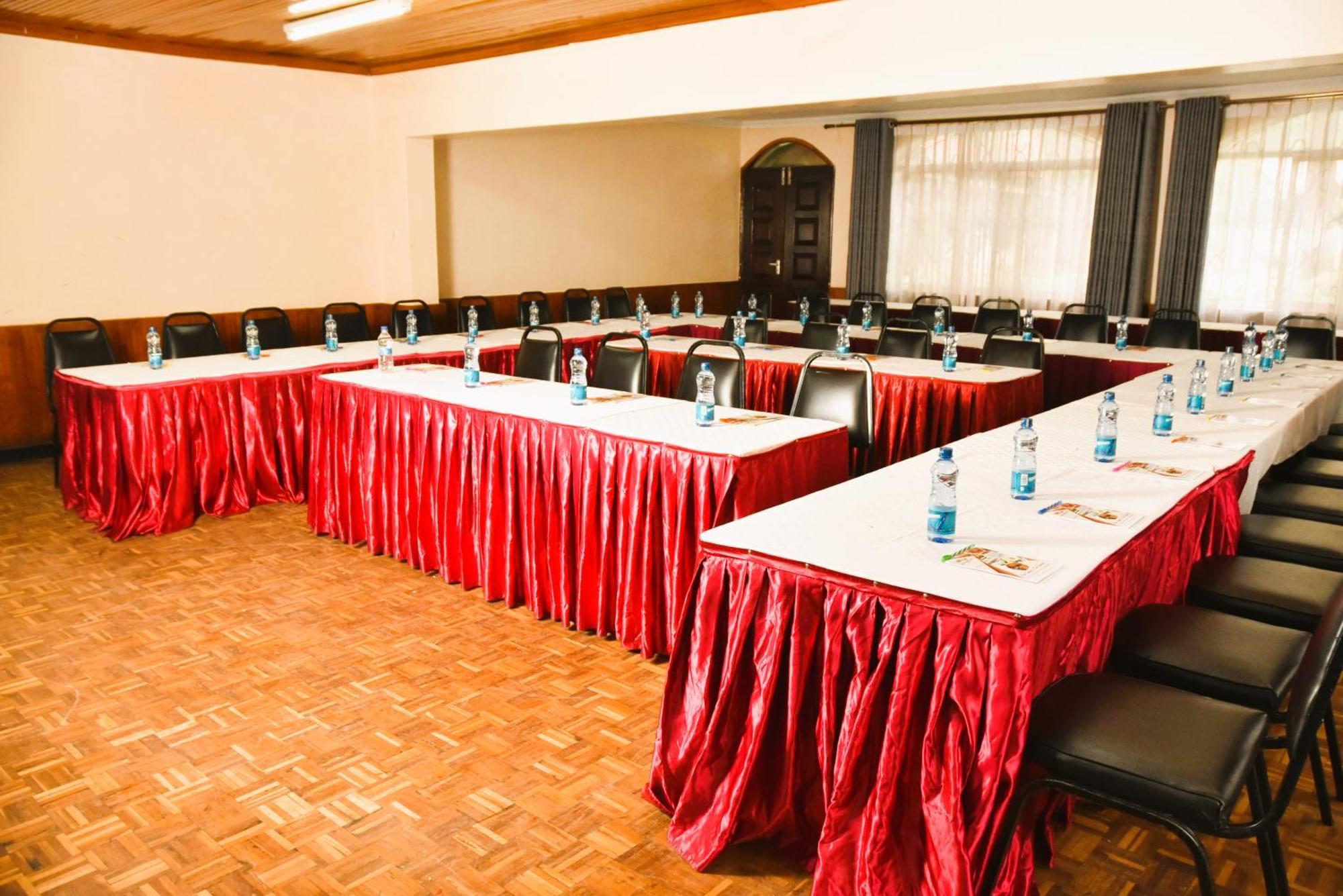 Wagon Wheel Hotel Eldoret Eksteriør bilde