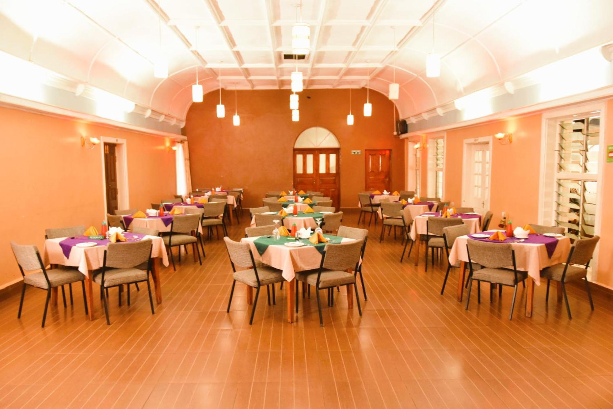 Wagon Wheel Hotel Eldoret Eksteriør bilde